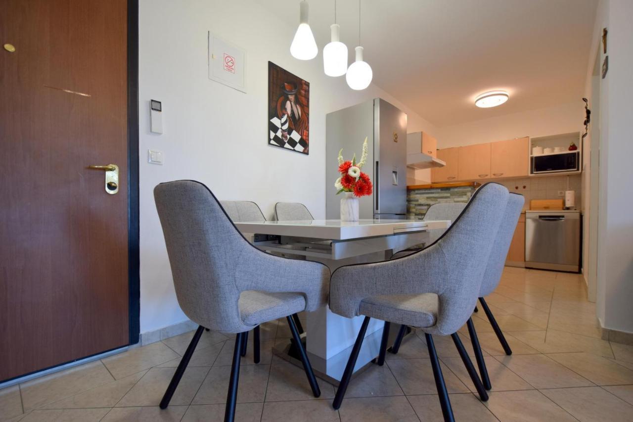 Apartment Lucy Malinska Dış mekan fotoğraf