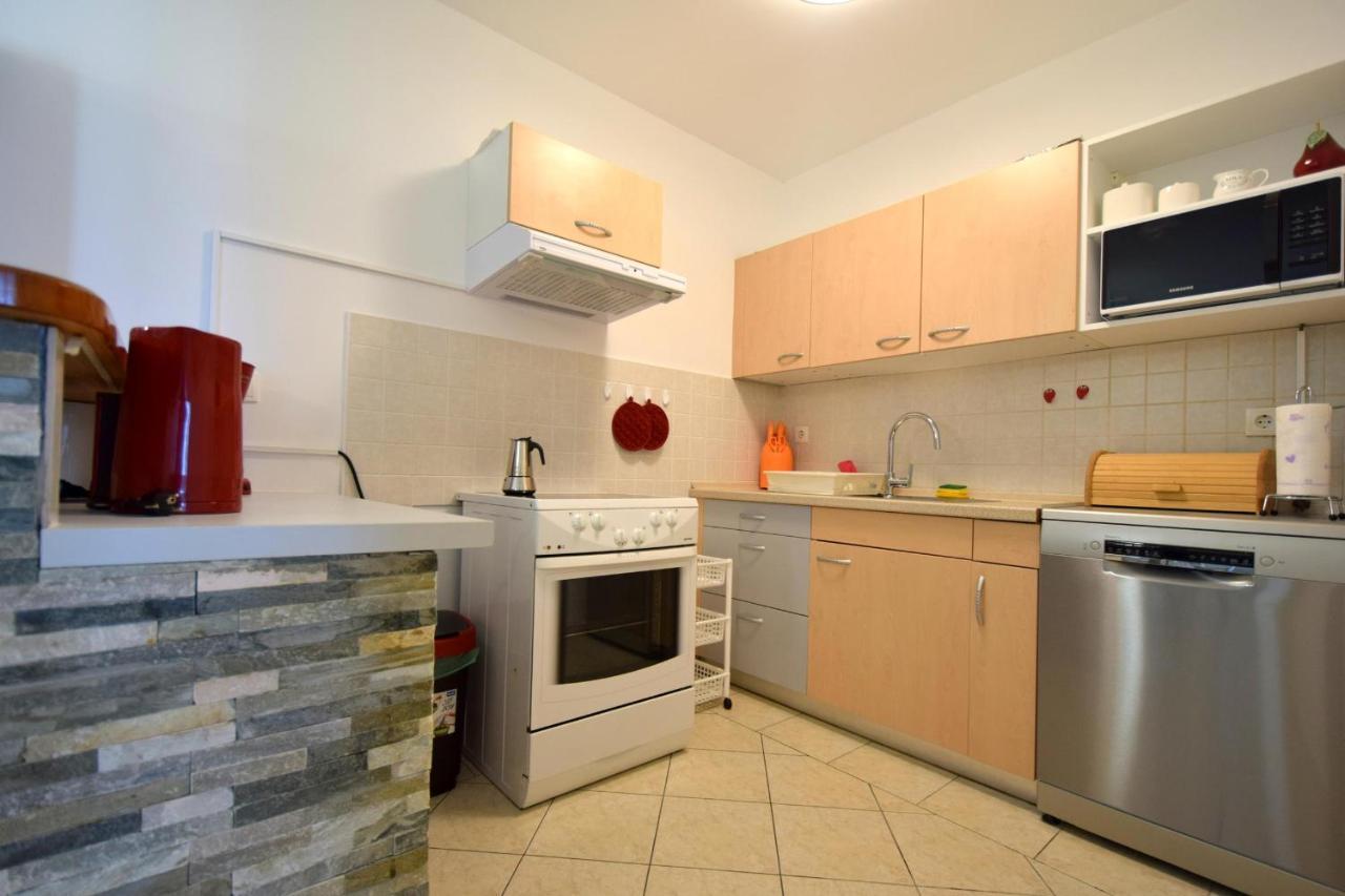 Apartment Lucy Malinska Dış mekan fotoğraf