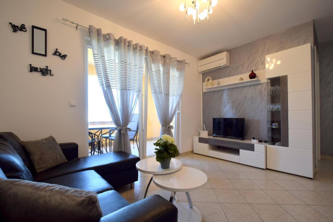 Apartment Lucy Malinska Dış mekan fotoğraf