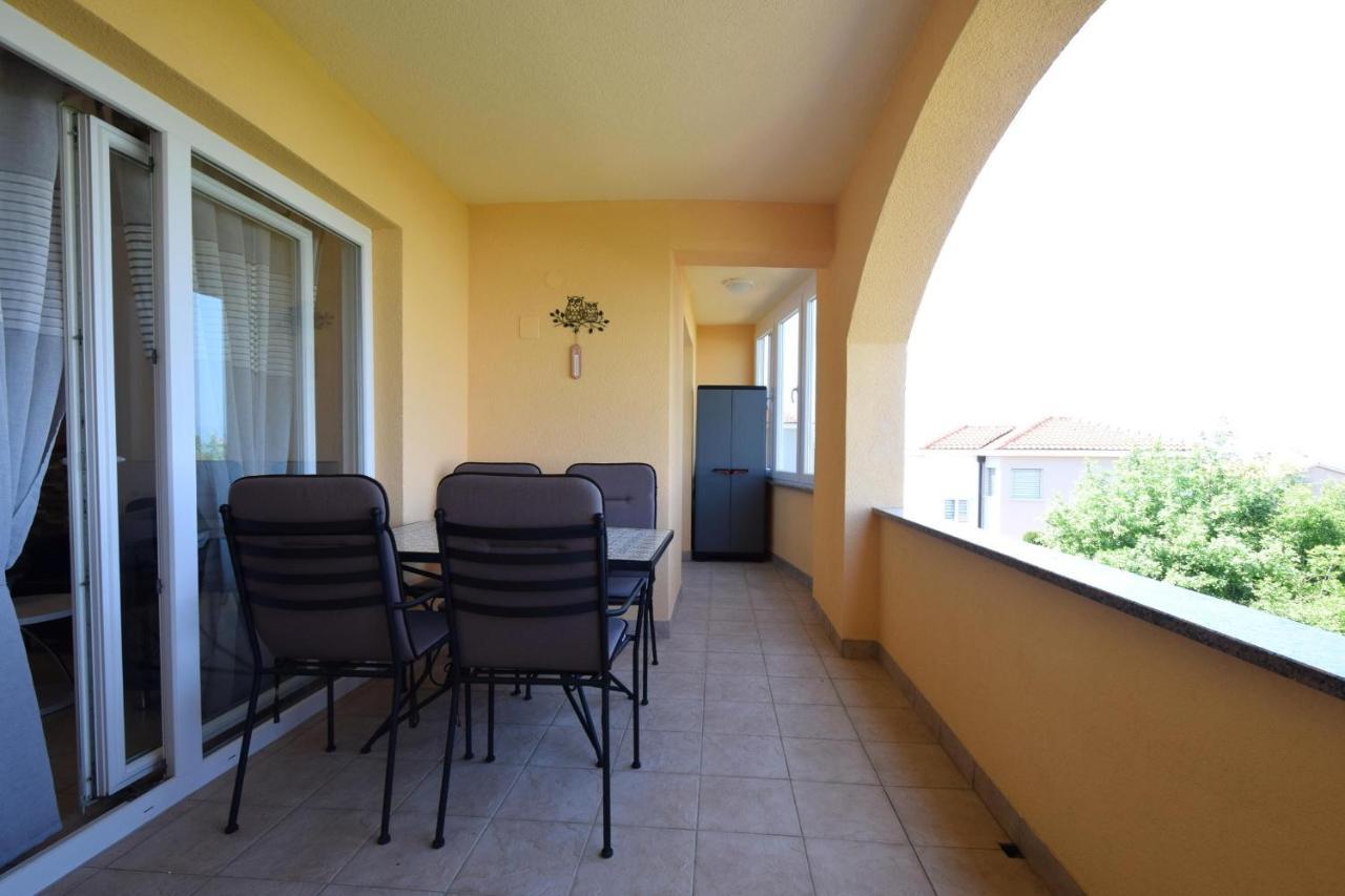 Apartment Lucy Malinska Dış mekan fotoğraf